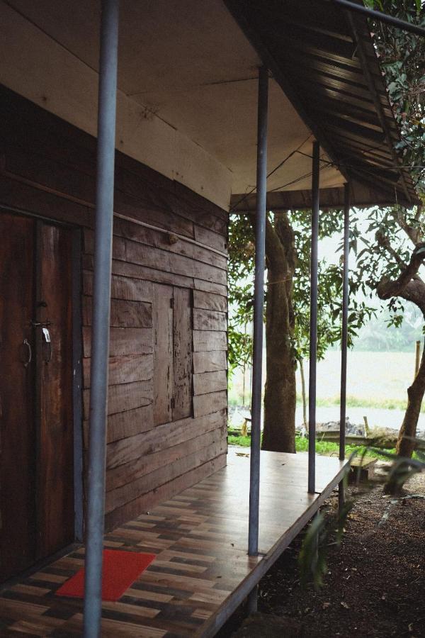 Tantra Lake House Alappuzha Bagian luar foto