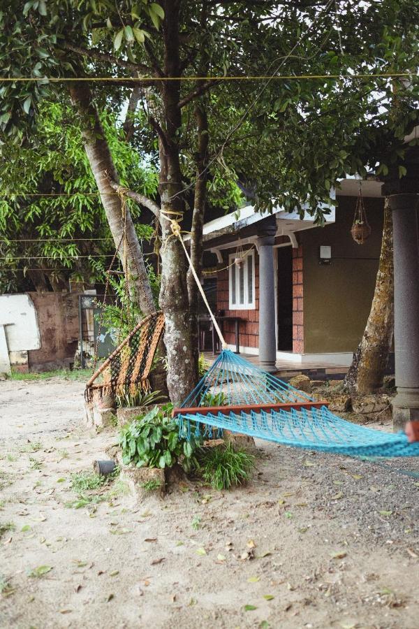 Tantra Lake House Alappuzha Bagian luar foto